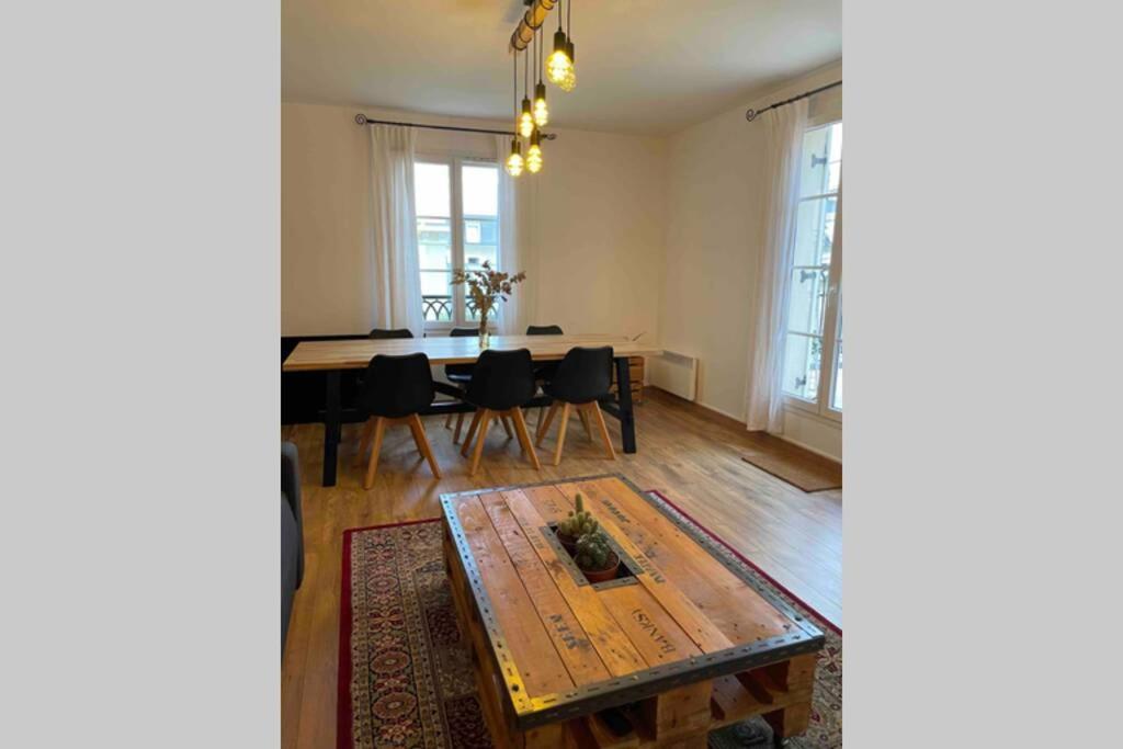 Appartement Terrasse Au Centre De Serris セリ エクステリア 写真