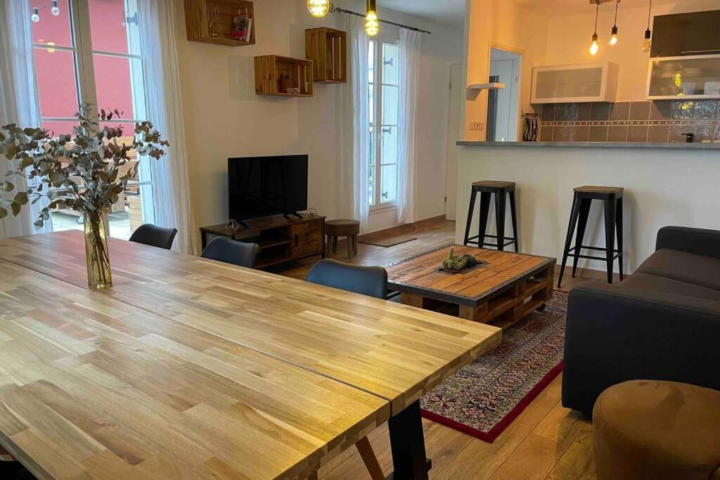 Appartement Terrasse Au Centre De Serris セリ エクステリア 写真